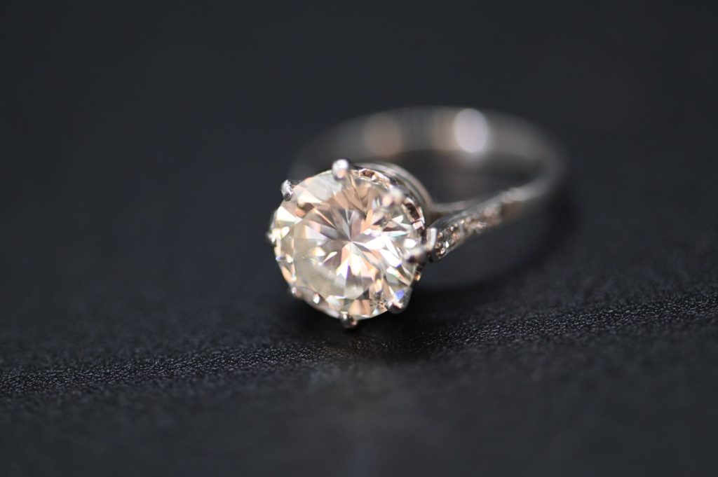 bague solitaire diamant et or